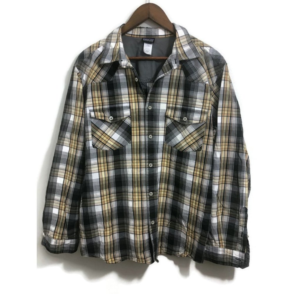 Patagonia Men's Button Down LS Shirt size large